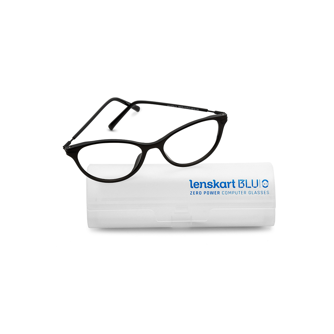 Lenskart BLU Screen Glasses Blue Block Zero Power Screen Glasses : Black Full Rim Cat Eye Lenskart Blu LB E14791-C1 right side