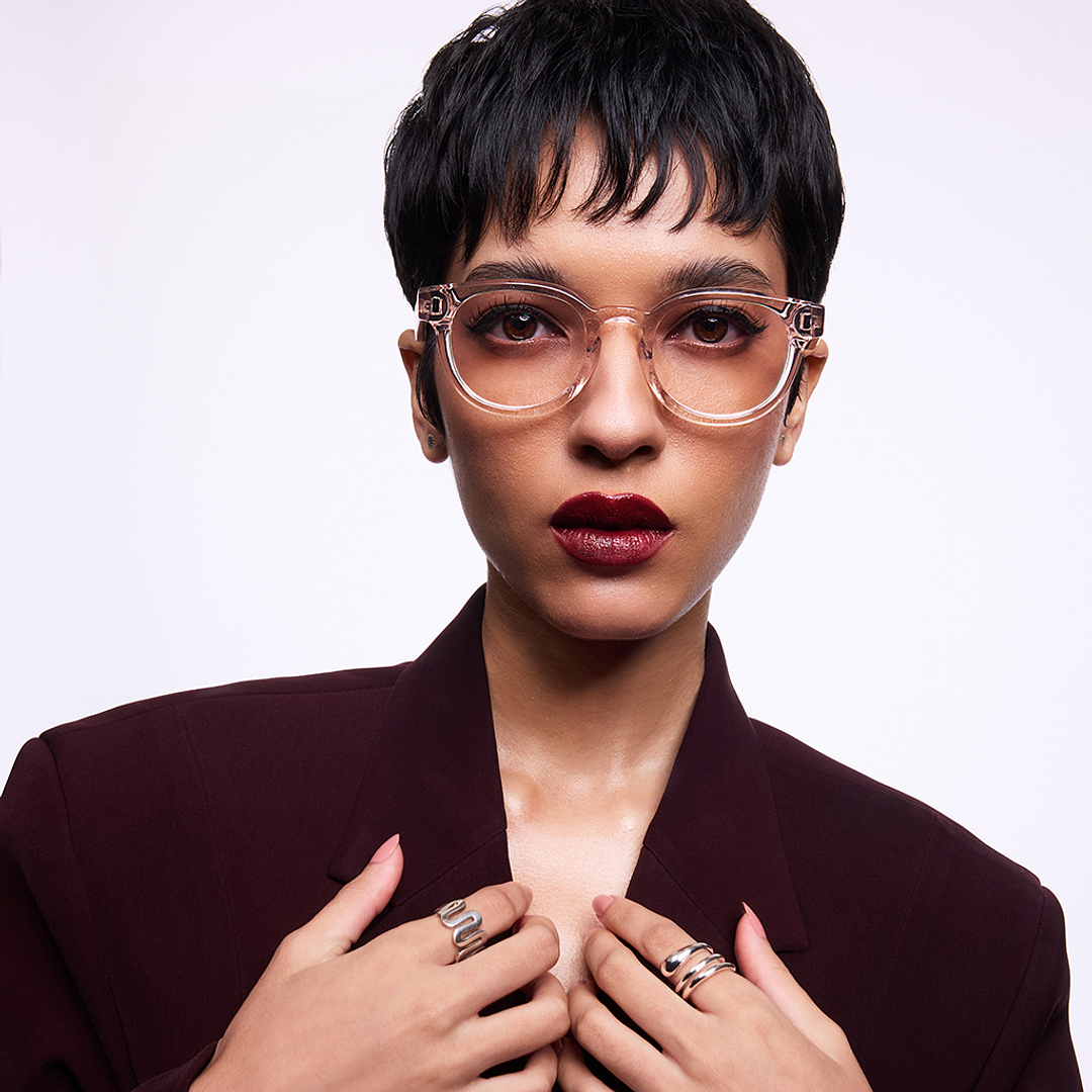 Lenskart Studio Online Pink Transparent Full Rim Round right side