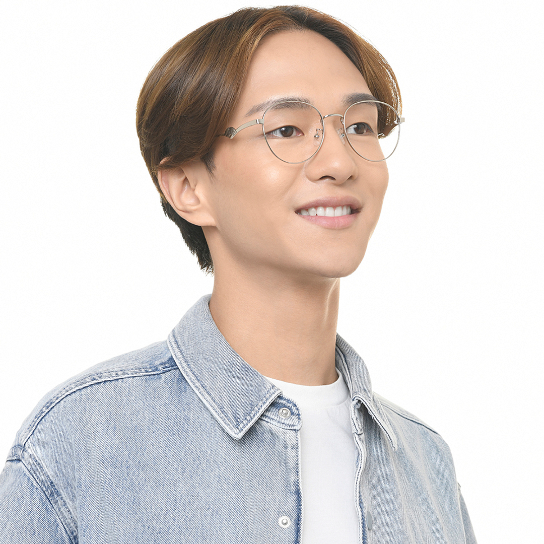 Lenskart Silver Full Rim Round left side