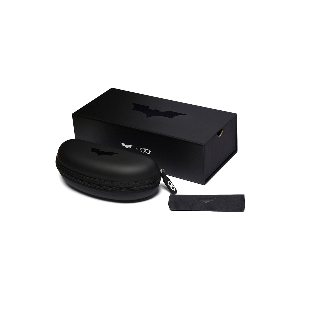 Lenskart STUDIO WB Darknight X LK sunglass Case   selvet  CONTENTS: One Case One Selvet right side