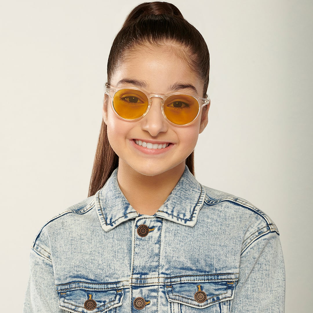 Hooper Crystal Transparent Full Rim Round left side