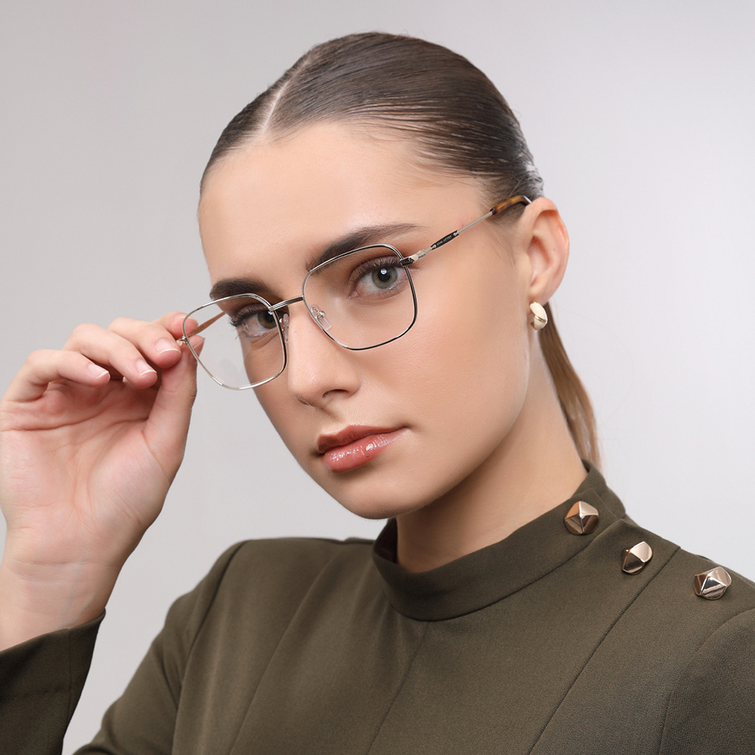 John Jacobs Online Gold Full Rim Square left side