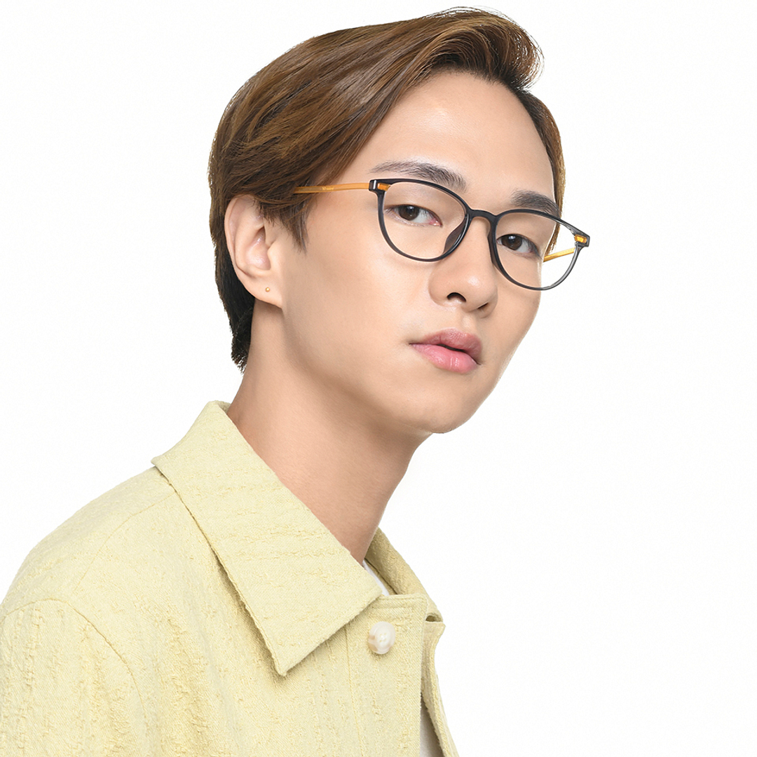 Lenskart Air Online Light Gray Full Rim Round left side