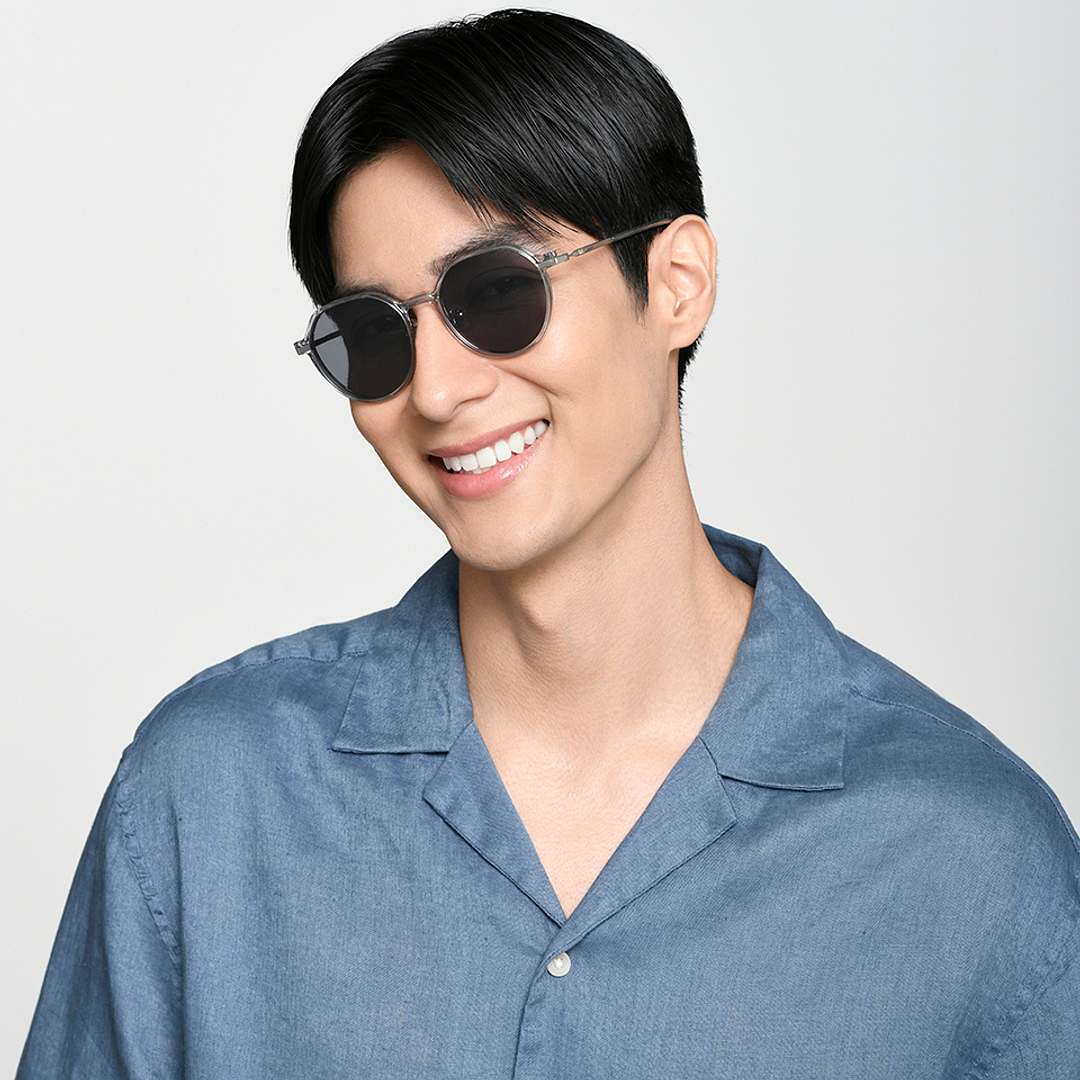 Lenskart Air Silver Full Rim Round left side