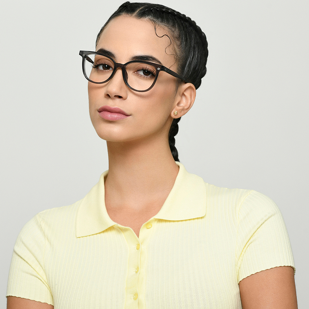 Lenskart Air Online Black Transparent Full Rim Round left side