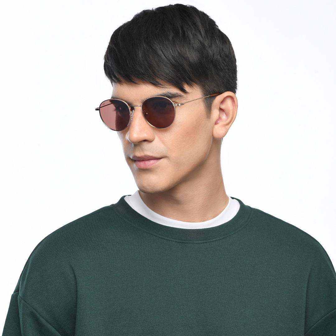 Vincent Chase Polarized Gold Full Rim Round right side