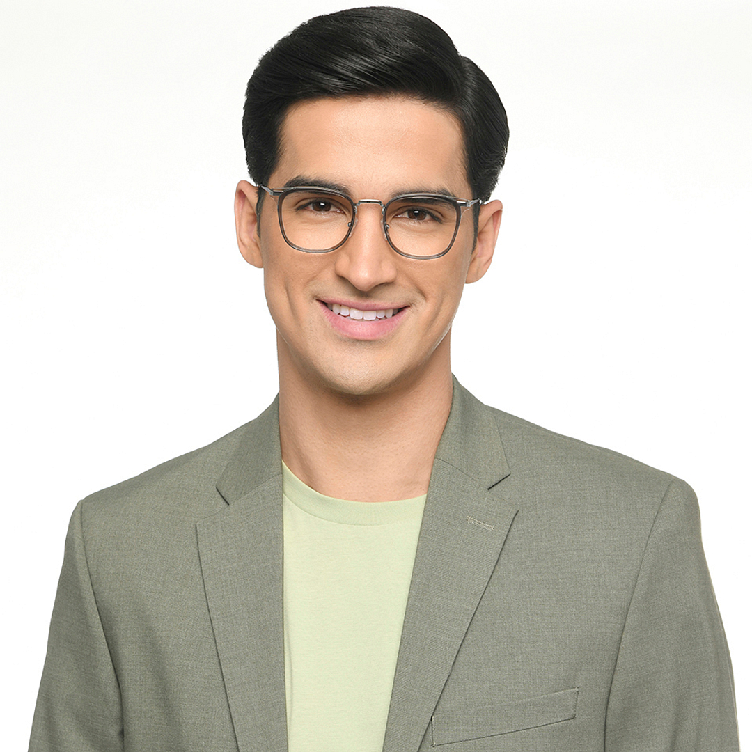 Vincent Chase Mid Gunmetal Full Rim Square left side