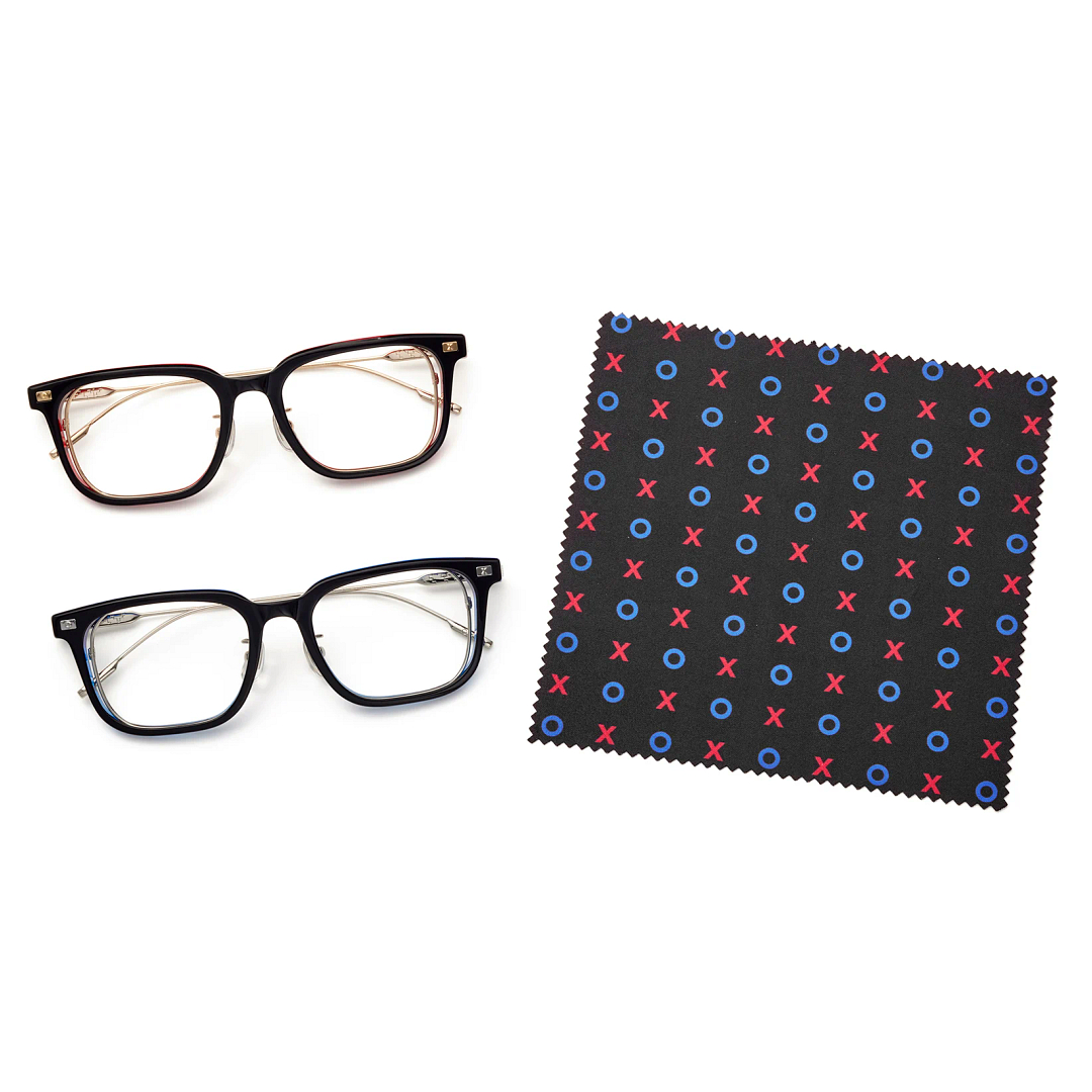 SQUID GAME × OWNDAYS Black Full Rim Wellington right side