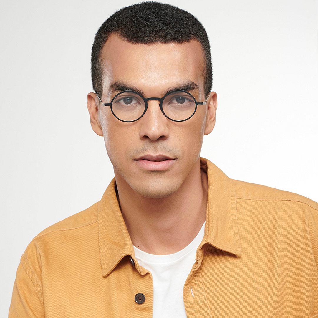 ThinOptics Black Full Rim Round ThinOptics Manhattan Frontpage Reading    Only For  1 50 Power right side