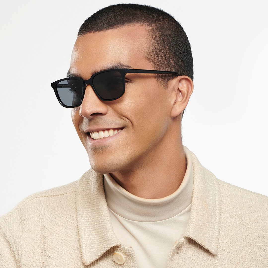 Vincent Chase Polarized Black Full Rim Rectangle left side