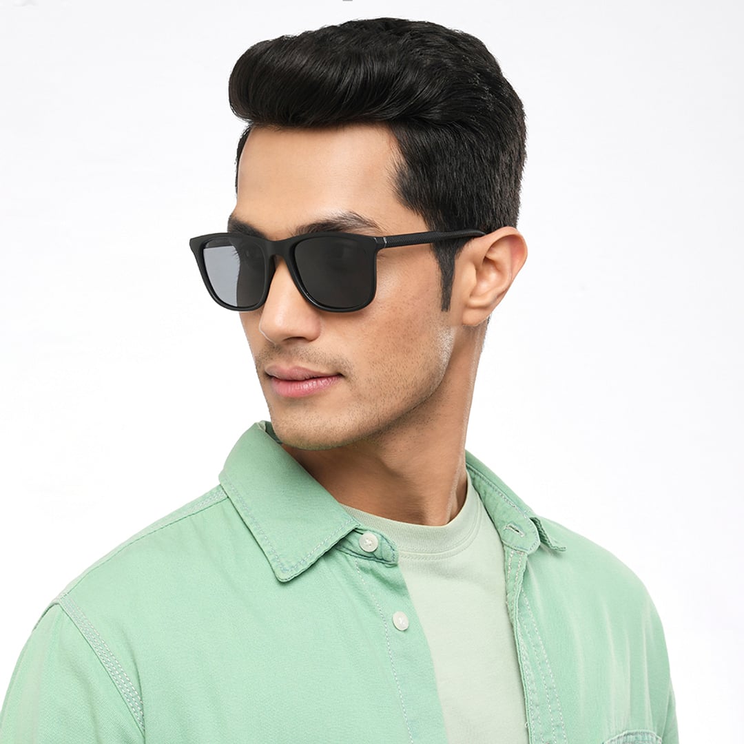 Vincent Chase Polarized Black Full Rim Square right side