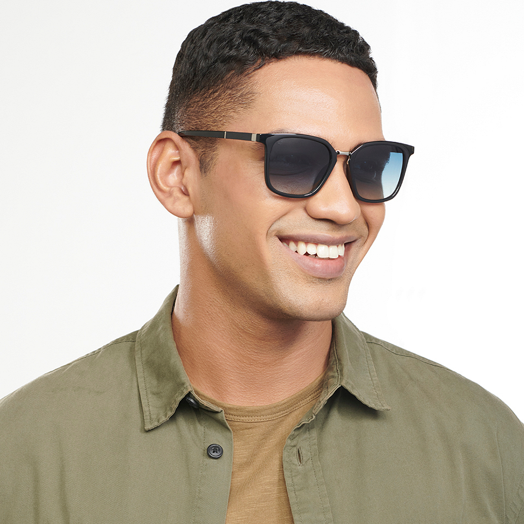 Vincent Chase Polarized Black Full Rim Square right side