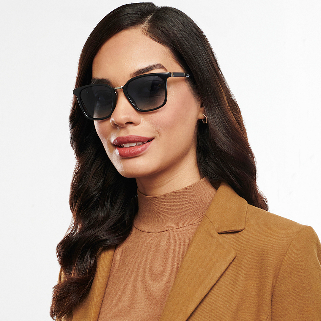 Vincent Chase Polarized Black Full Rim Square right side