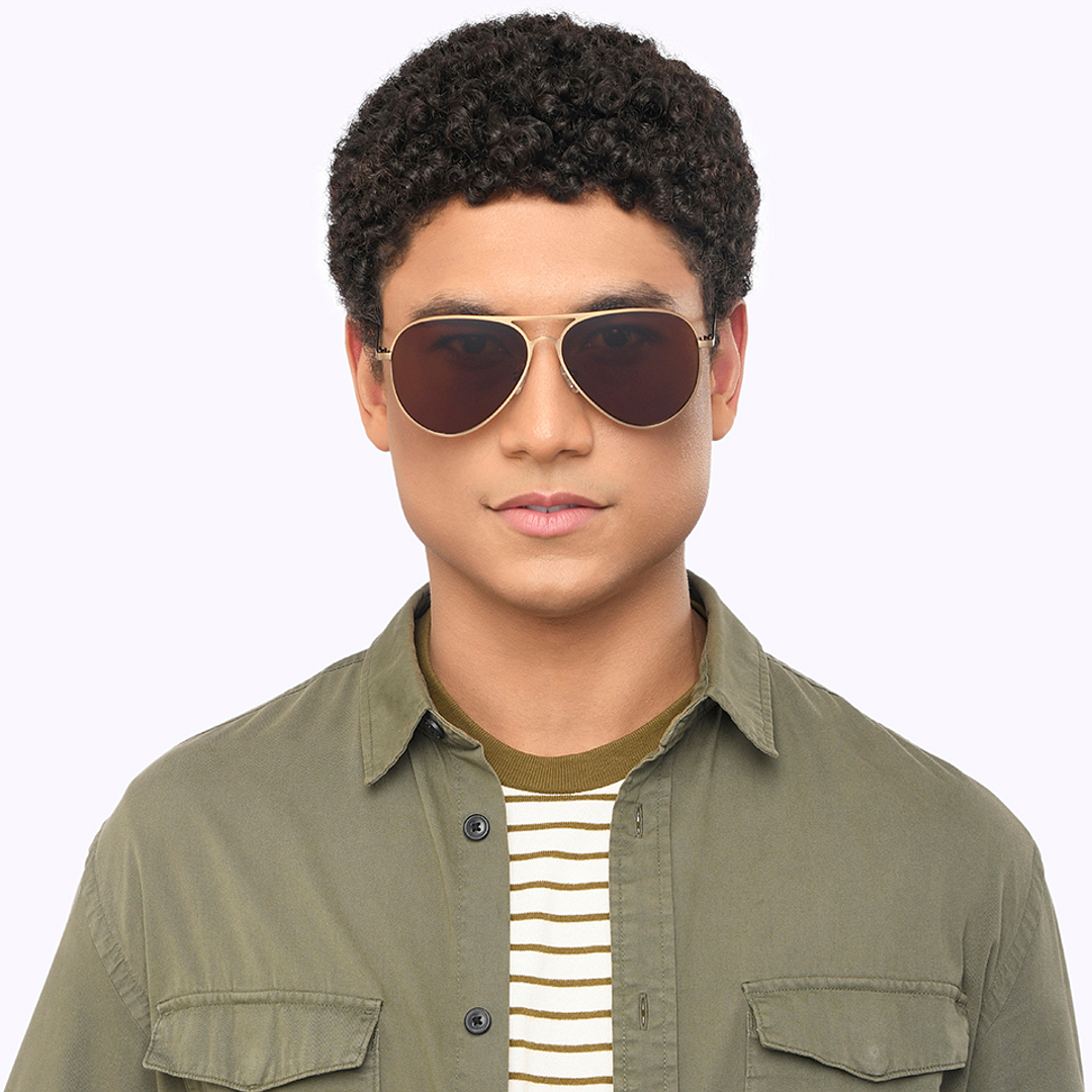 Vincent Chase Online Gold Full Rim Aviator left side