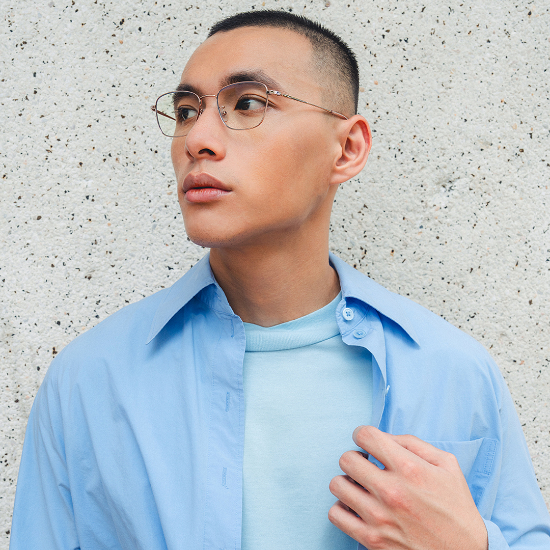 Vincent Chase Online Gold Full Rim Square right side