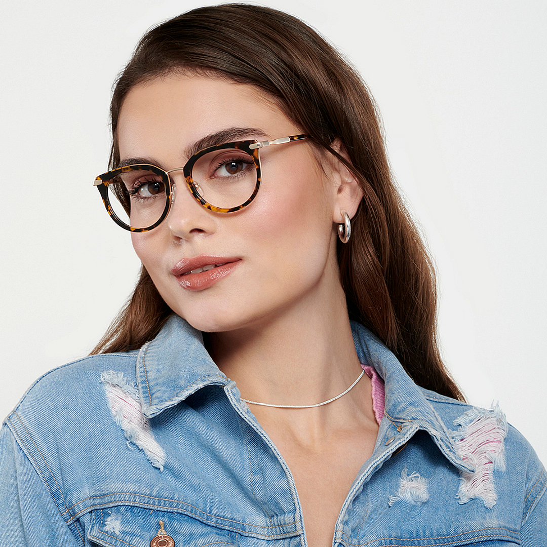 Vincent Chase Online  Full Rim Cat Eye right side