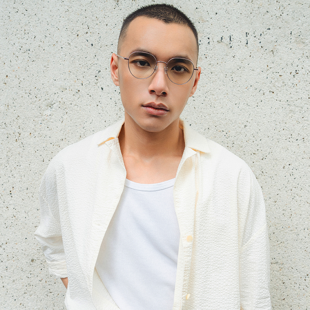 Vincent Chase Online Gold Full Rim Round left side