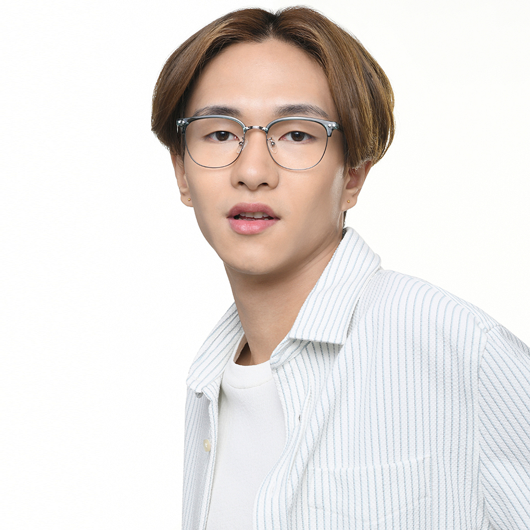 Vincent Chase Online Green Transparent Full Rim Clubmaster left side