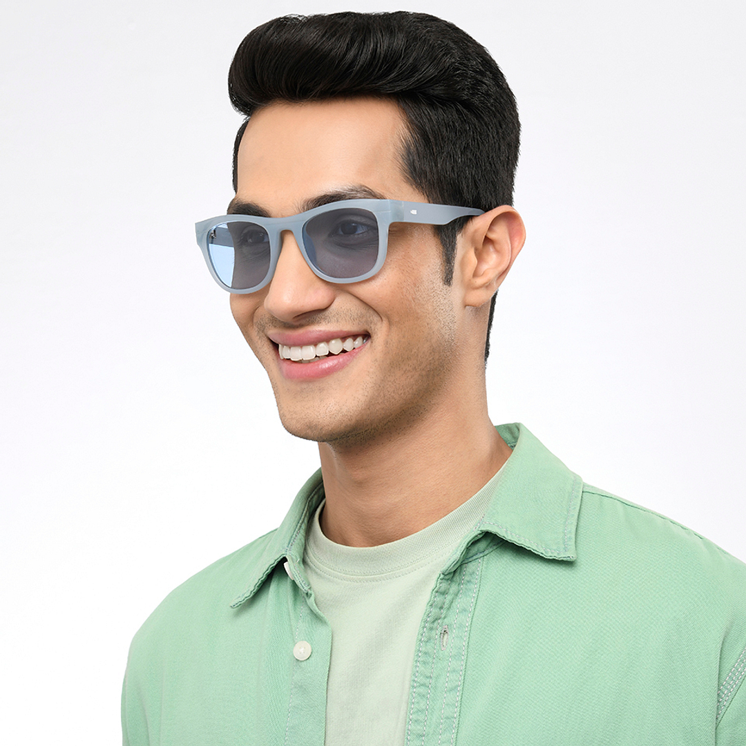 Vincent Chase Polarized Grey Full Rim Square right side