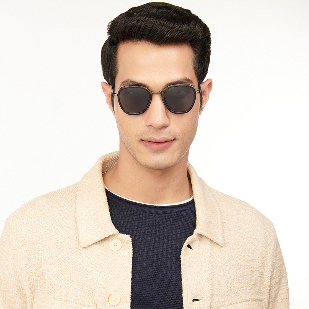 Vincent Chase Polarized Gunmetal Full Rim Geometric left side