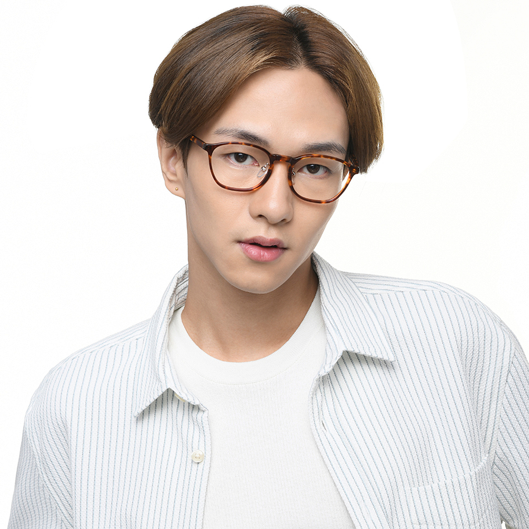 Vincent Chase Online Tortoise Full Rim Square left side