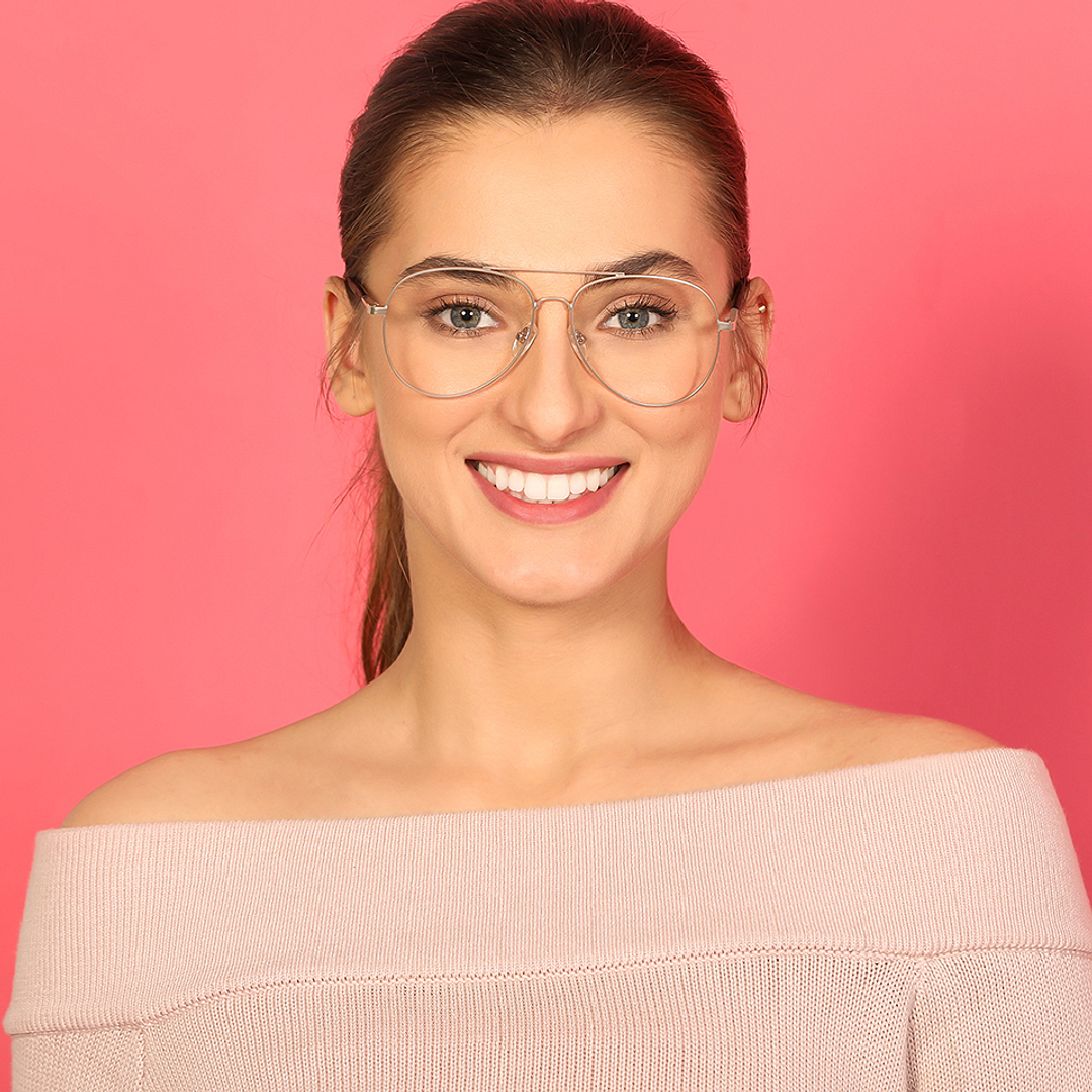 Vincent Chase Online Gold Full Rim Aviator left side