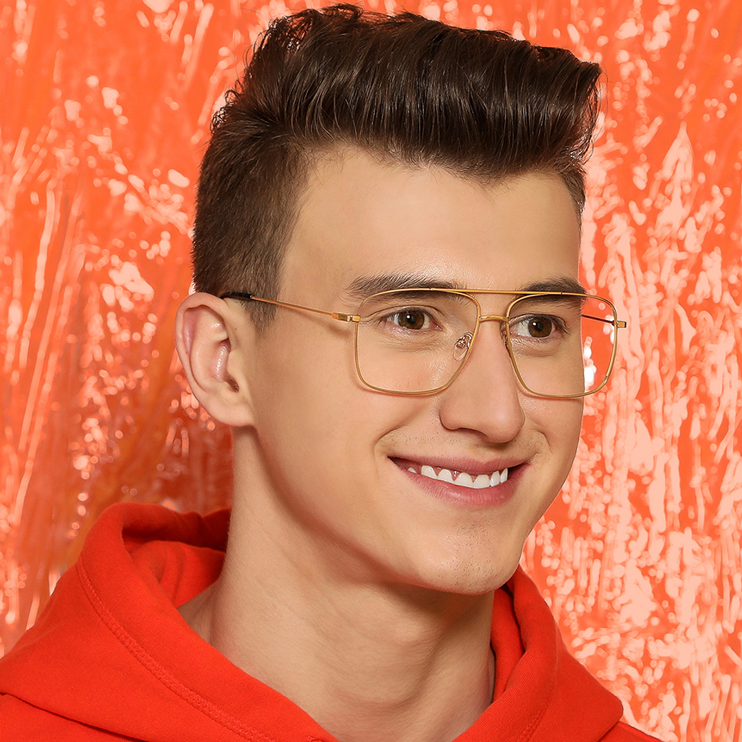 Vincent Chase Online Rose Gold Full Rim Square left side