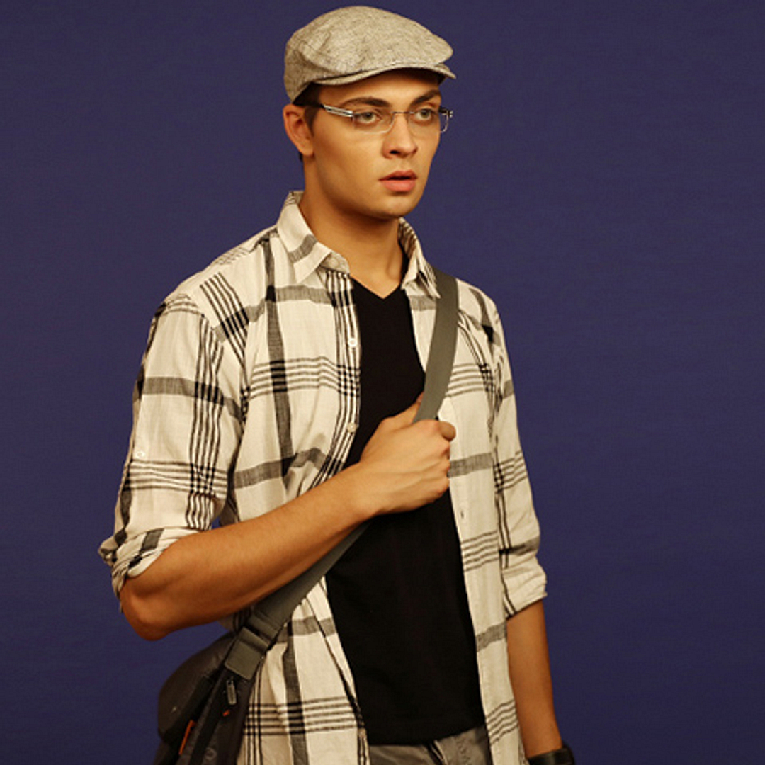 Lenskart Air Online Silver Rimless Rectangle right side