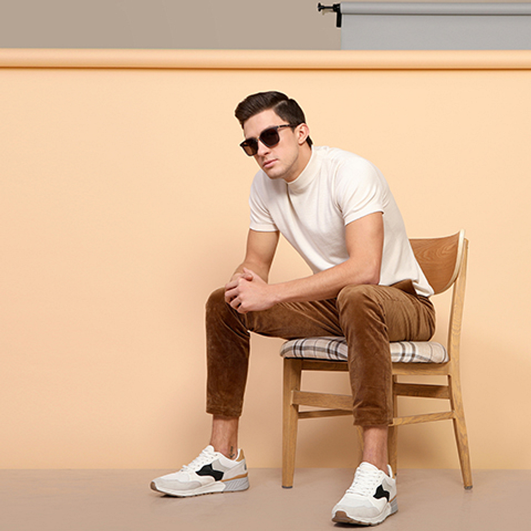 Vincent Chase Online Brown Full Rim Square right side