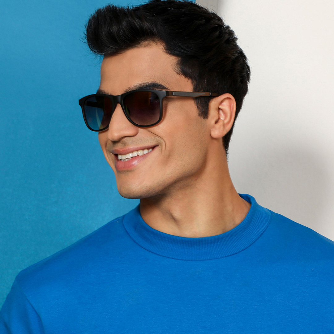 Vincent Chase Polarized Black Full Rim Square right side