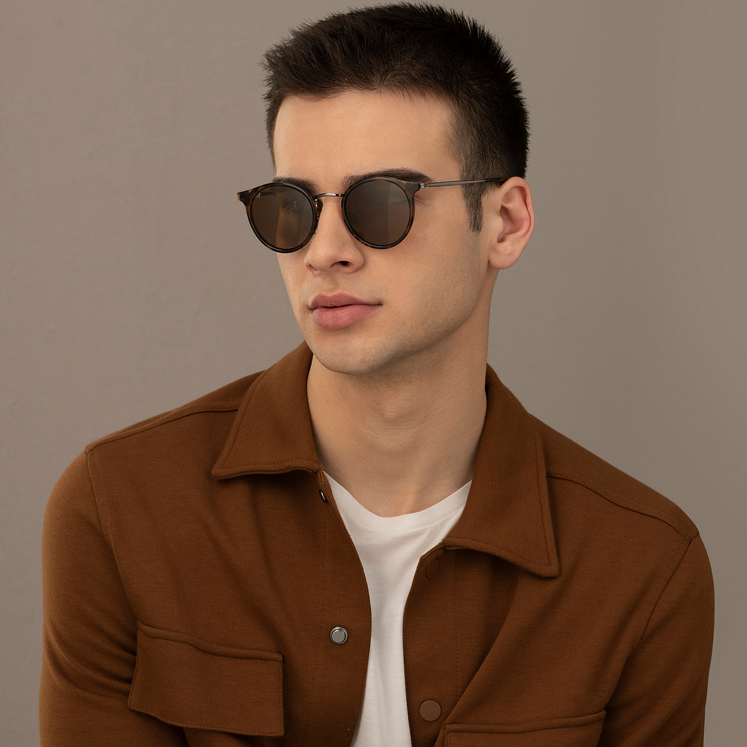 Vincent Chase Polarized Gunmetal Full Rim Round left side