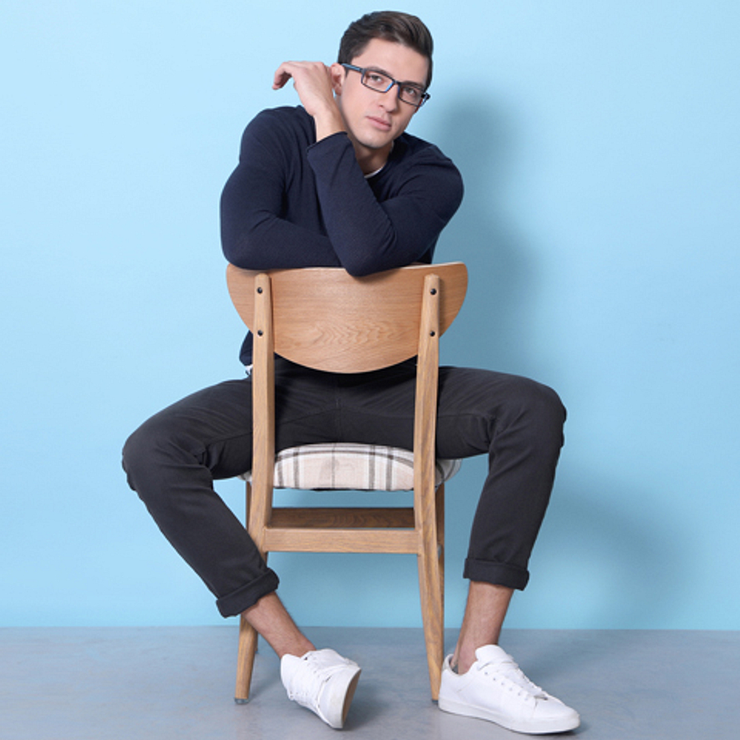 Lenskart Air Online Demi Full Rim Rectangle right side