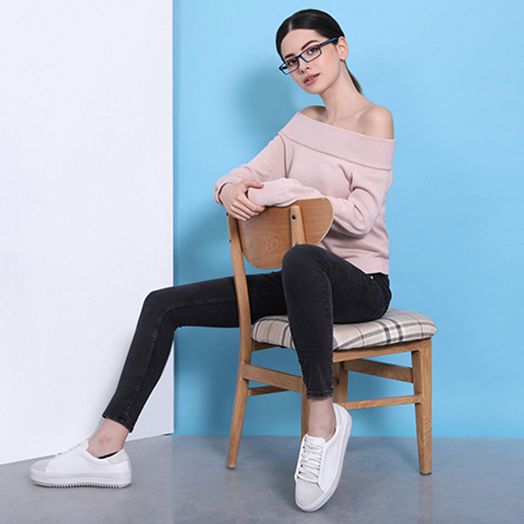 Lenskart Air Online Demi Full Rim Rectangle right side