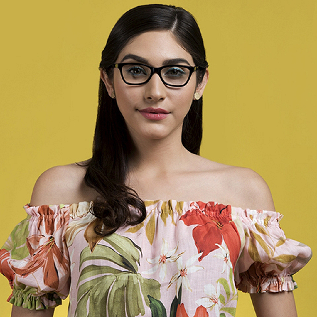 Vincent Chase Online Black Full Rim Cat Eye left side