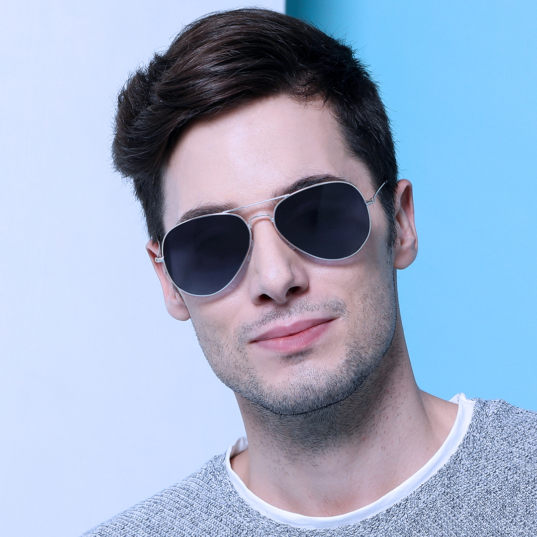 Vincent Chase Online Gold Full Rim Aviator right side