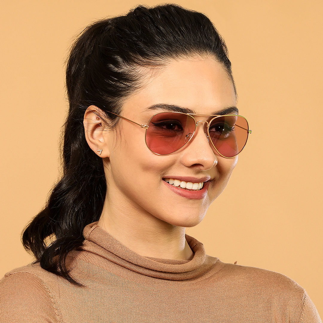 Vincent Chase Online Gold Full Rim Aviator left side