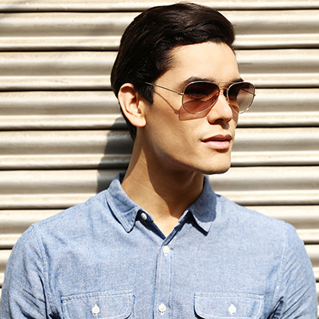 Vincent Chase Online Gold Full Rim Aviator left side