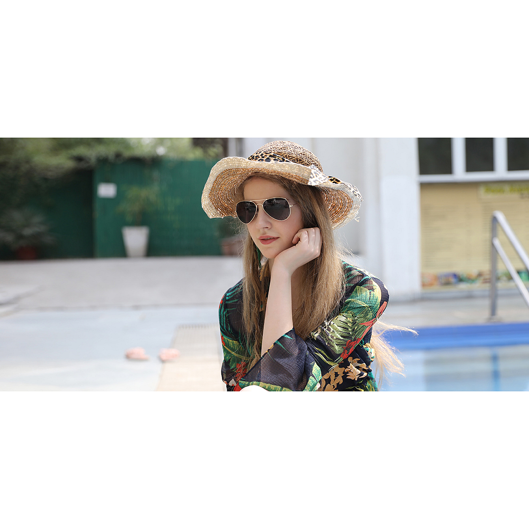 Vincent Chase Online Gold Full Rim Aviator left side