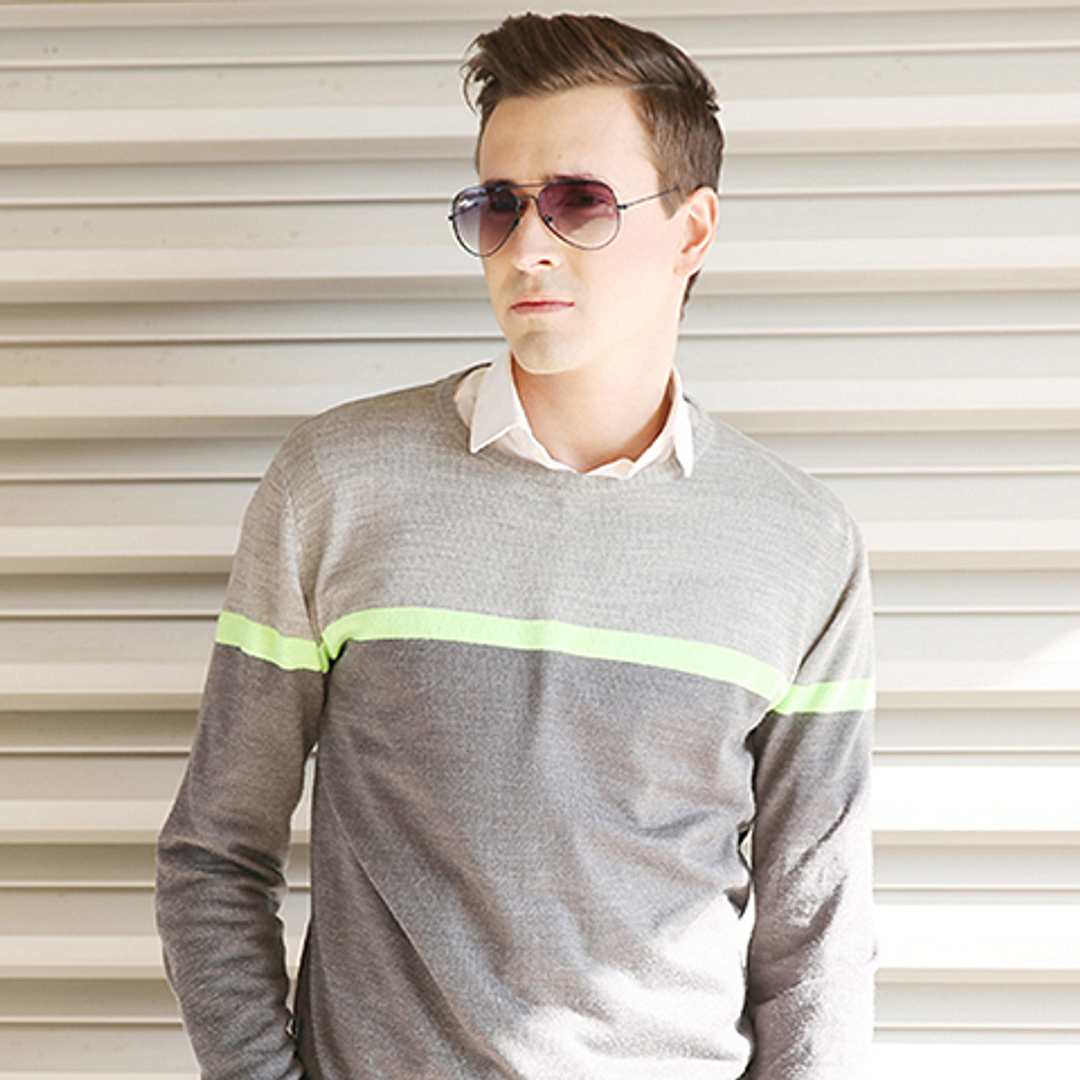 Vincent Chase Online Blue Full Rim Aviator left side