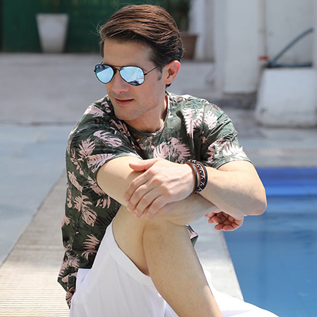 Vincent Chase Online Black Full Rim Aviator right side