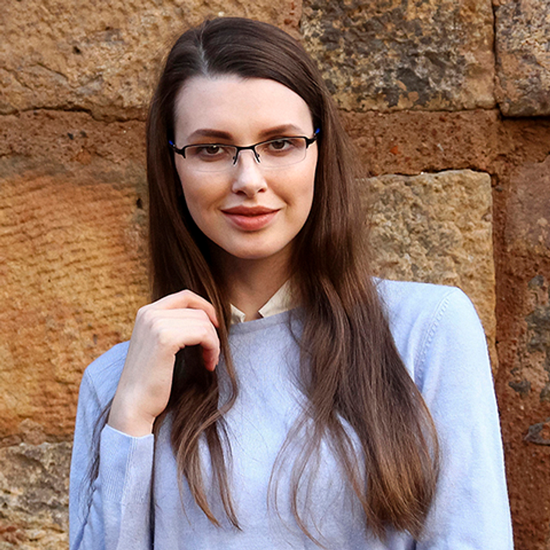 Vincent Chase Online Black Half Rim Rectangle left side