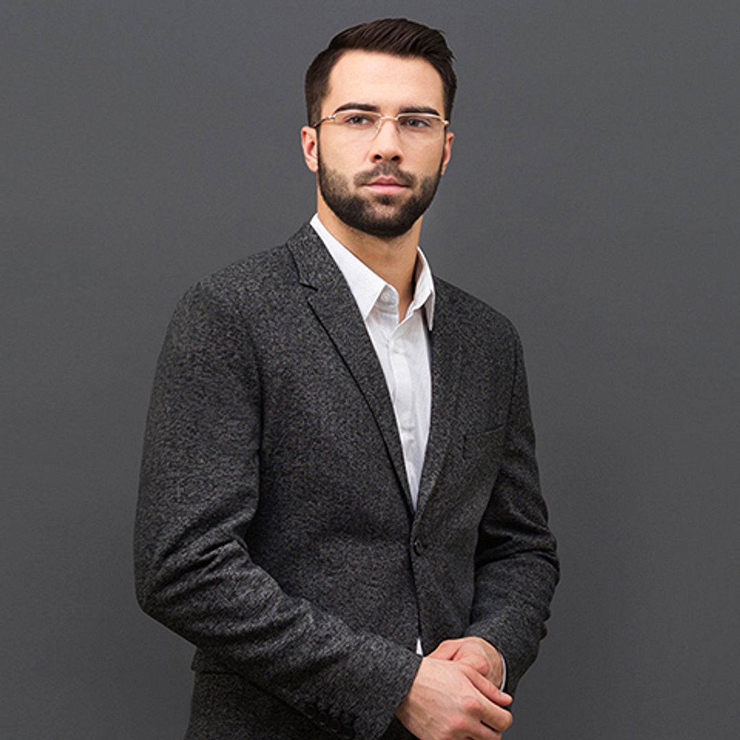 Vincent Chase Online Gold Half Rim Rectangle left side