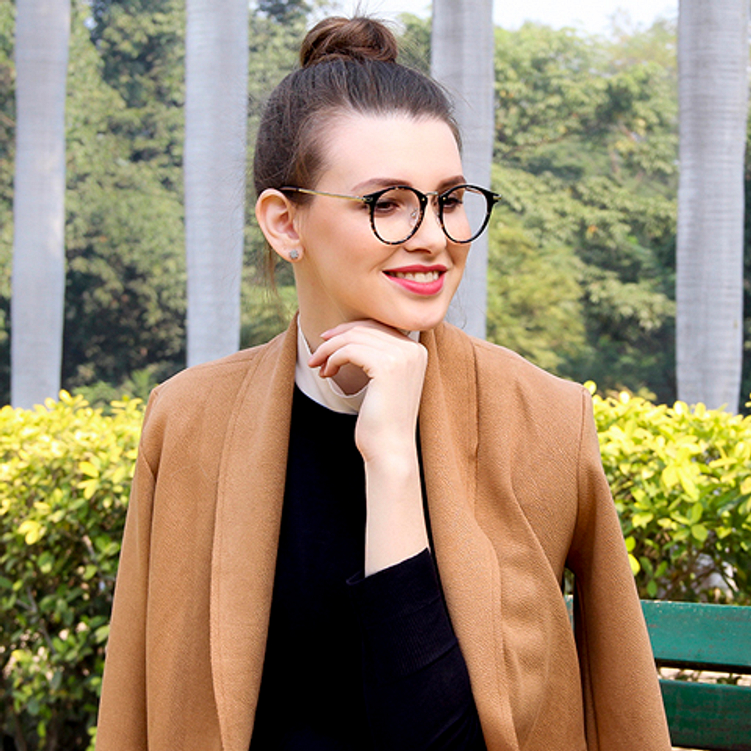 Lenskart Air Online Light Brown Full Rim Round left side