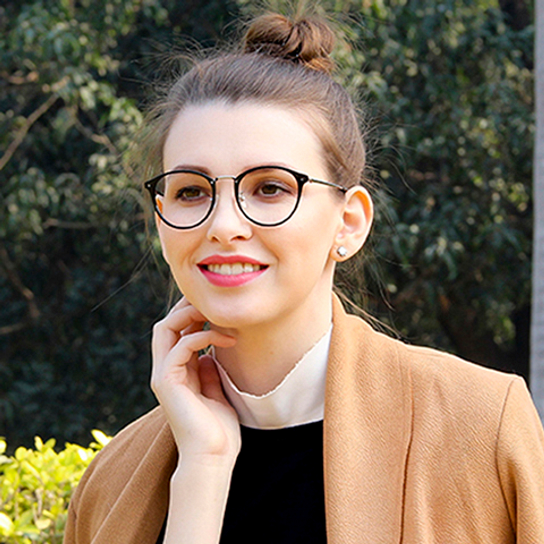 Lenskart Air Online Dark Gunmetal Full Rim Round right side