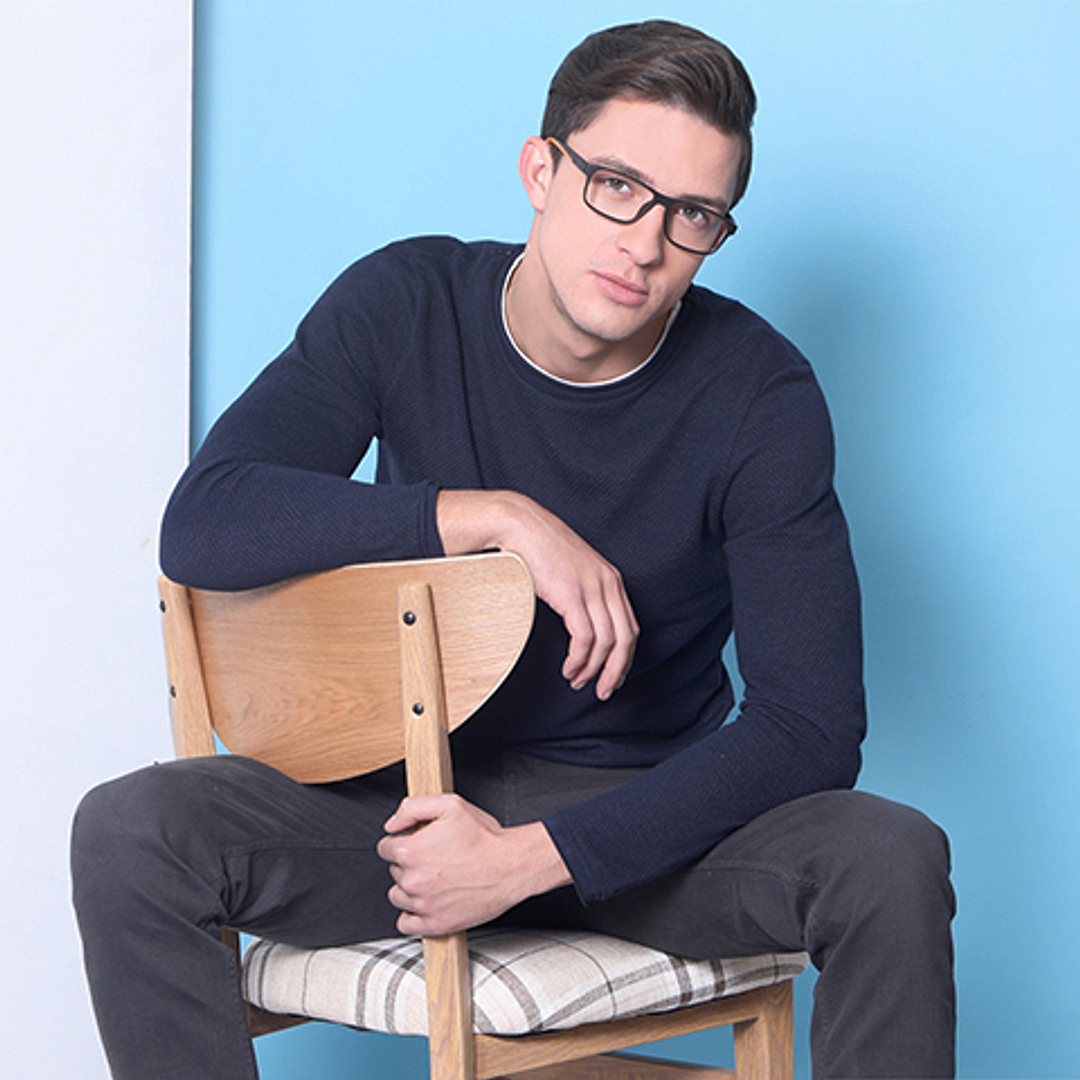 Lenskart Air Online Gray Transparent Full Rim Rectangle right side