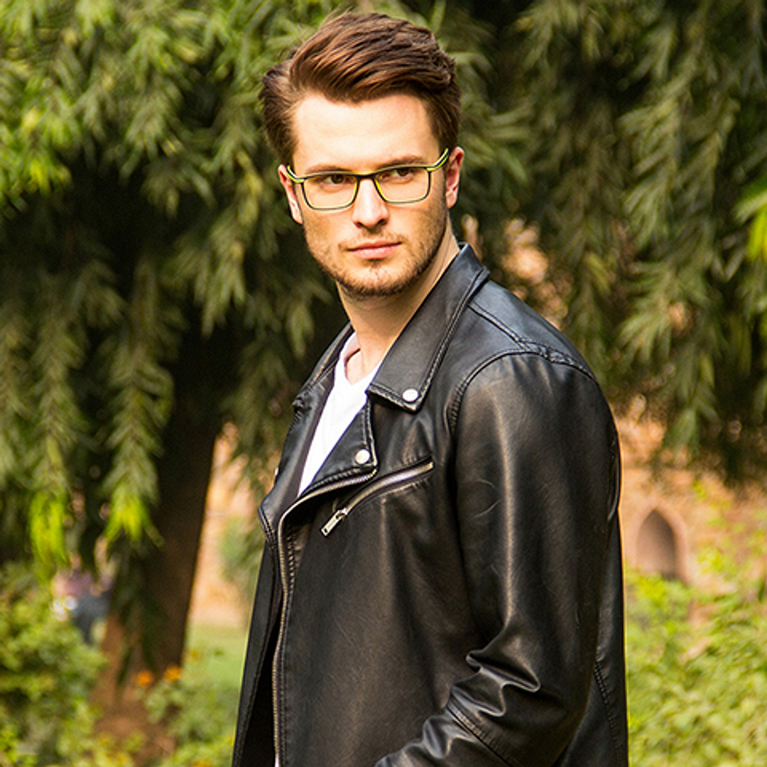 Lenskart Air Online Black Full Rim Rectangle right side