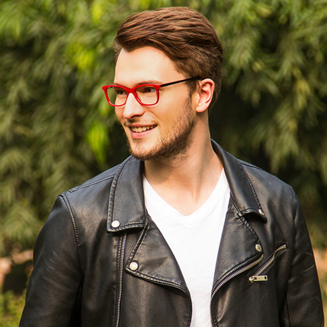 Vincent Chase Online Red Full Rim Rectangle left side