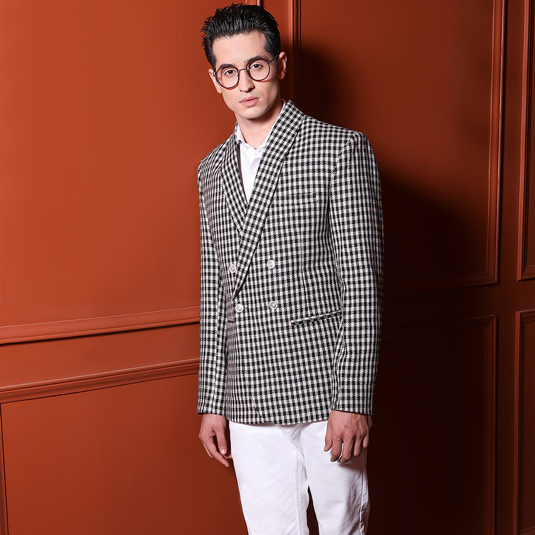 Lenskart Air Online Mid Gunmetal Full Rim Round left side