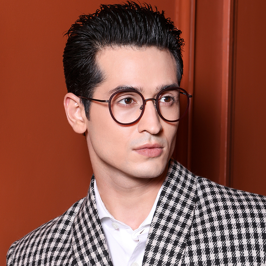 Lenskart Air Online Mid Gunmetal Full Rim Round right side