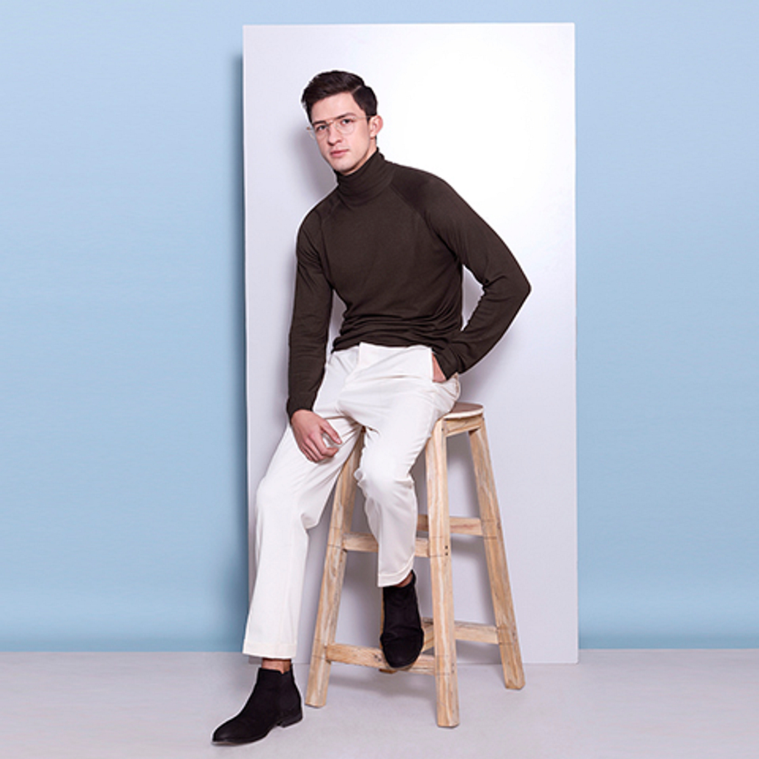 Vincent Chase Online Gold Full Rim Aviator right side